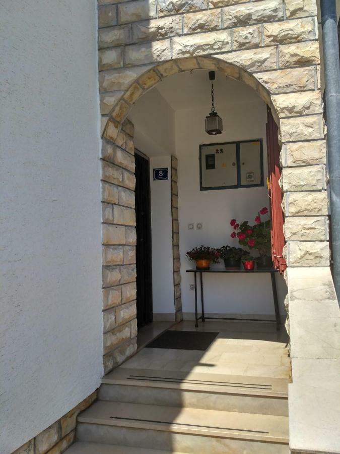 Apartmani Tonica Sukošan Exterior foto