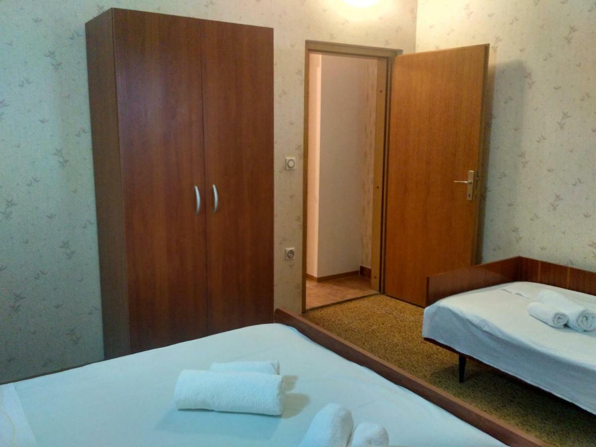 Apartmani Tonica Sukošan Exterior foto